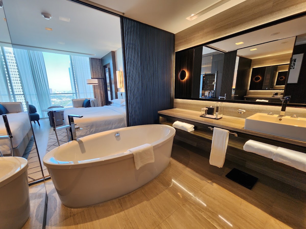Sheraton Grand Hotel, Dubai 4