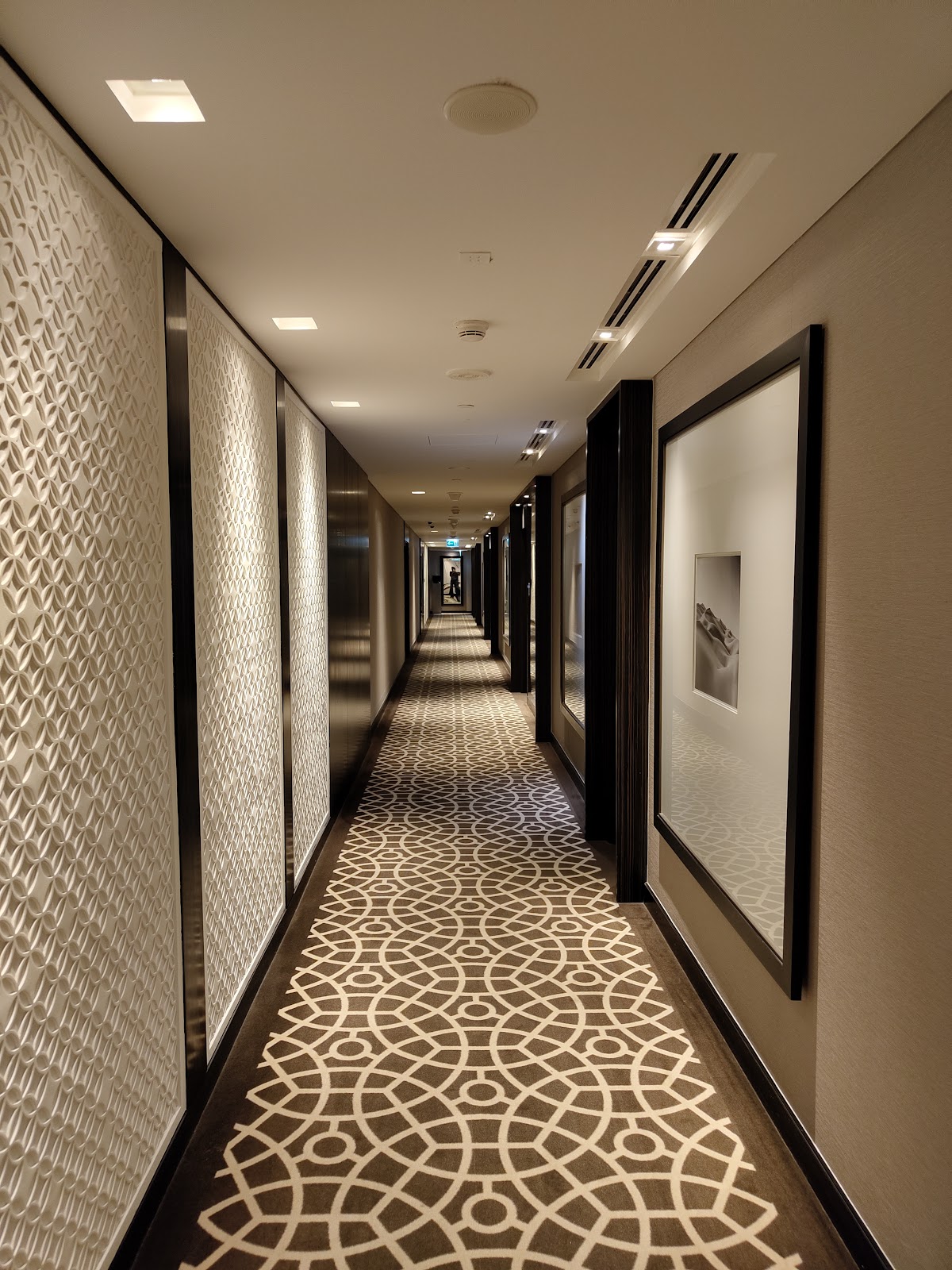 Sheraton Grand Hotel, Dubai 5