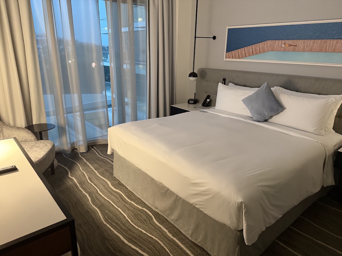 Th8 Palm Dubai Beach Resort, Vignette Collection 2