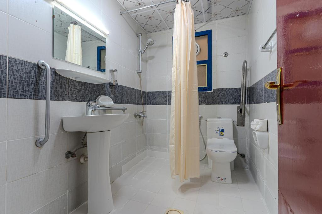 City Relax Hotel 3