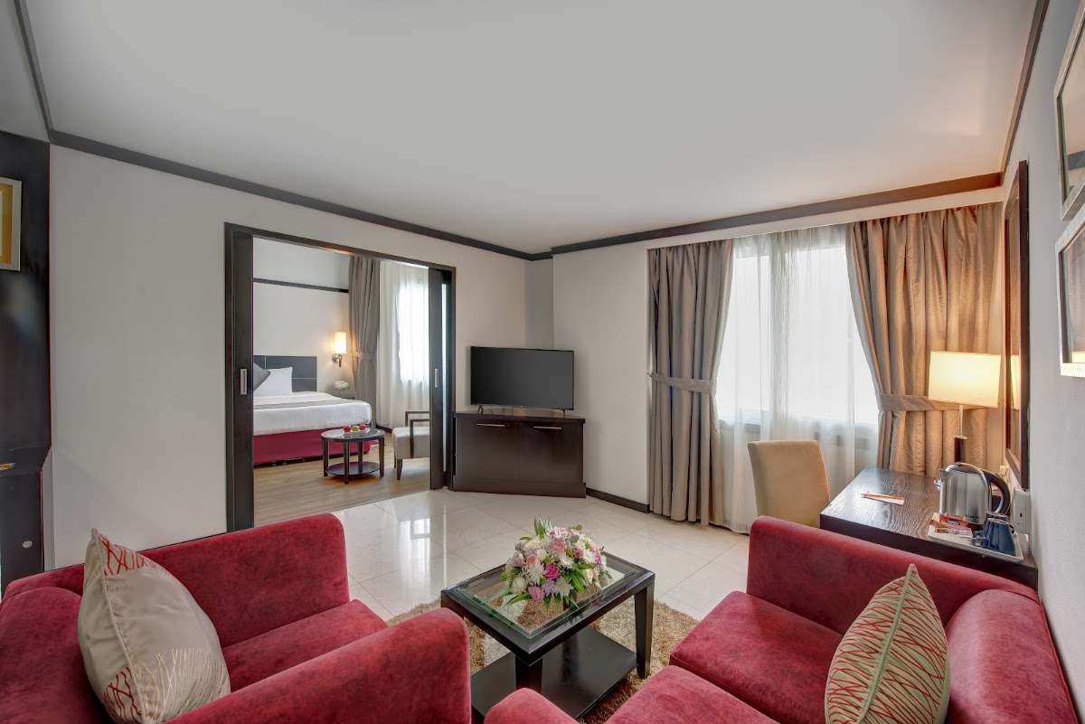 Grandeur Hotel 5