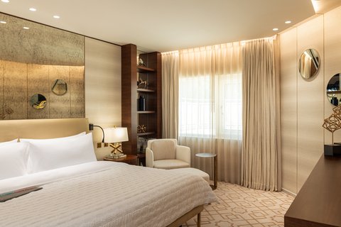 Le Méridien Dubai Hotel & Conference Centre 5