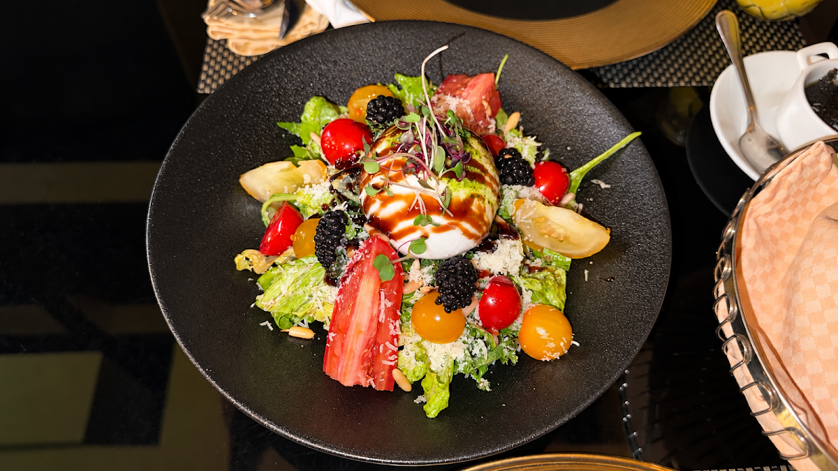 Highest View Lounge & Restaurant 3