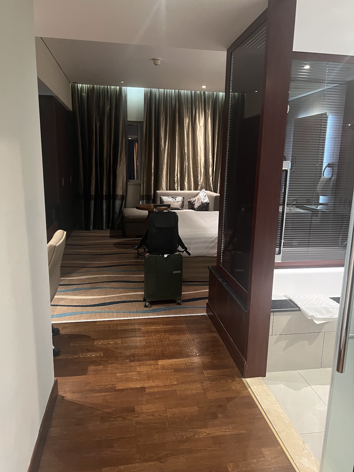 Sunday Signature Hotel & Residence 2