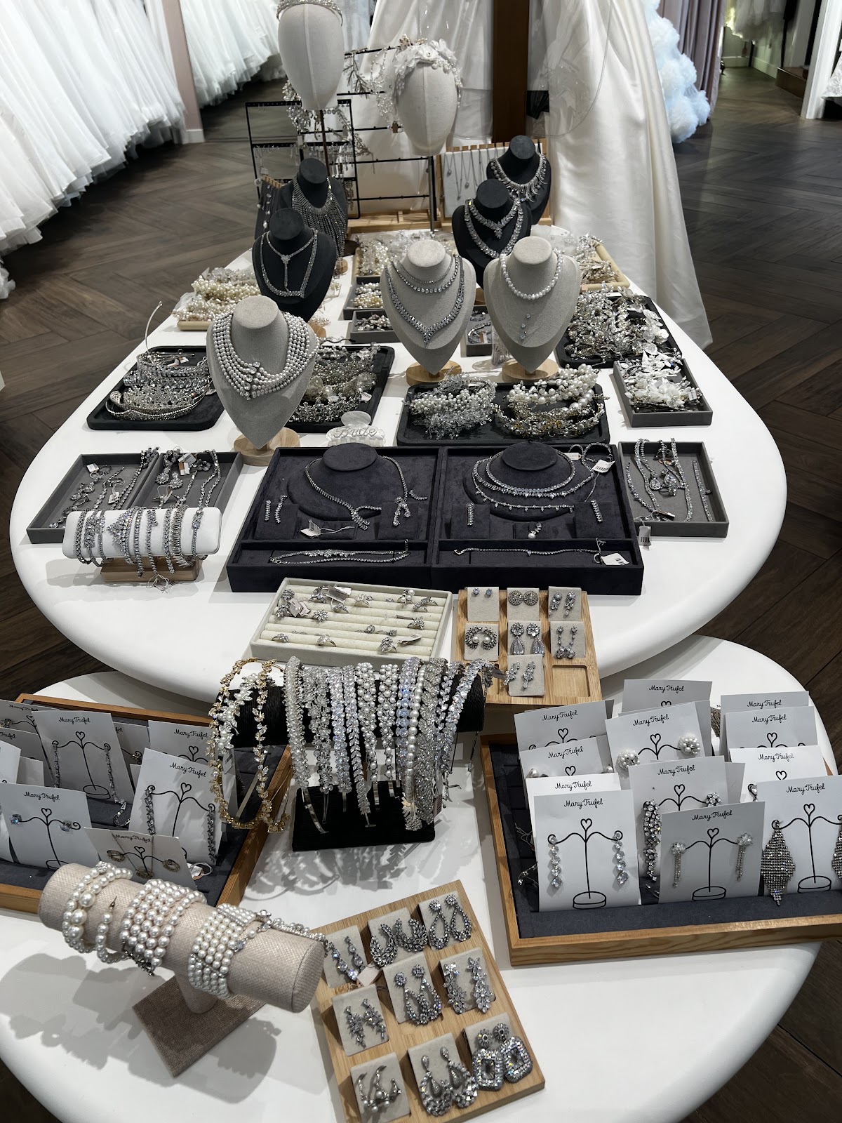 Wedding boutique — Mary Trufel 5