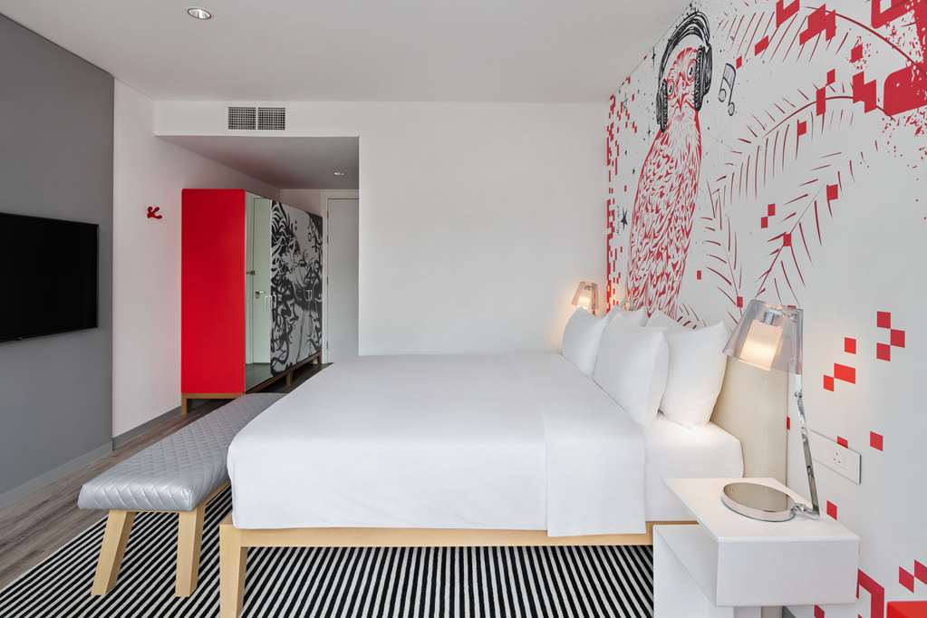 Radisson RED Dubai Silicon Oasis 5