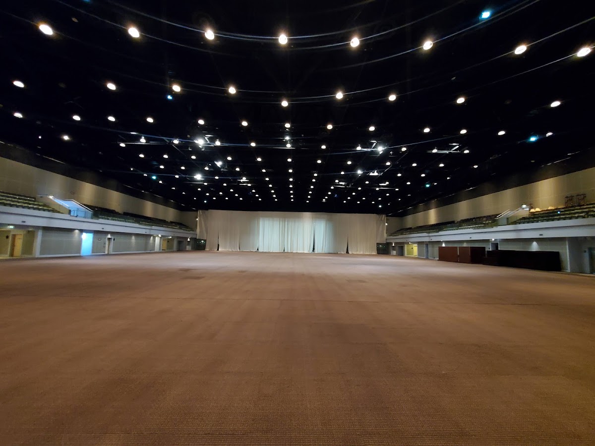 Madinat Arena 5